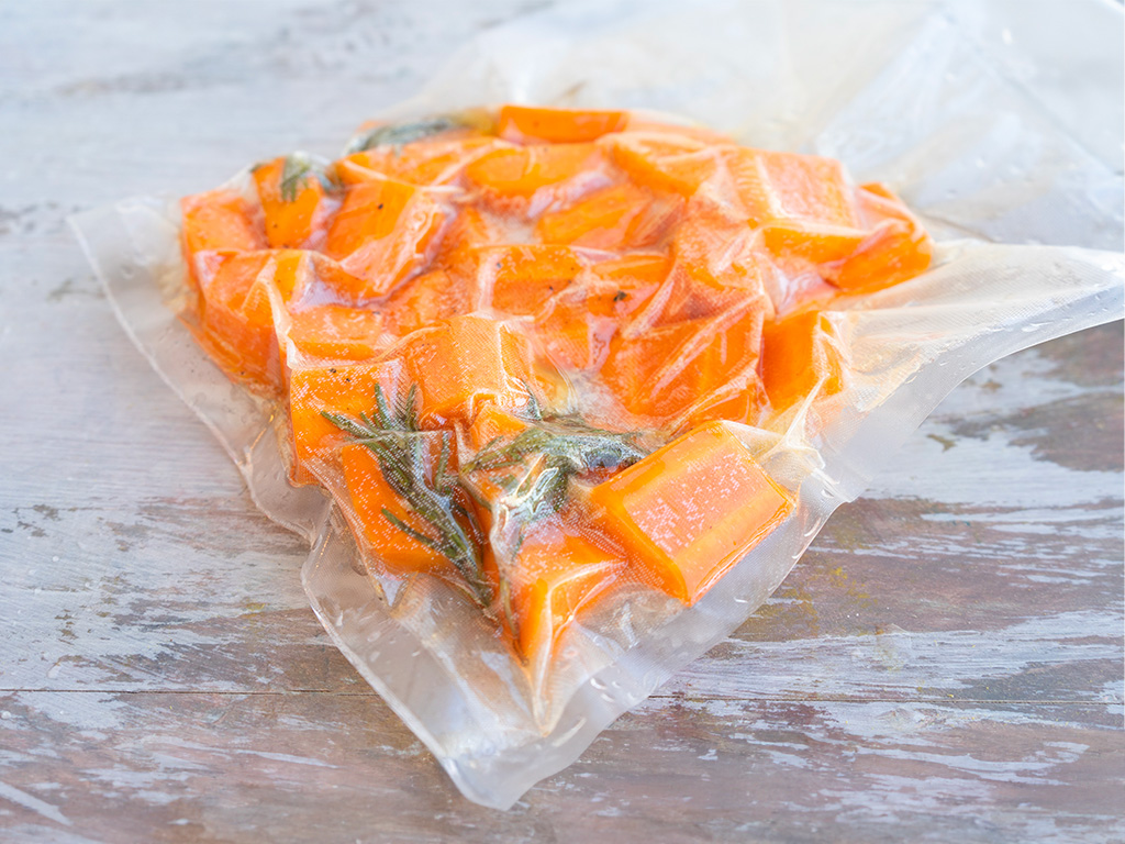 vakuování zeleniny doma pomocí vakuovačky